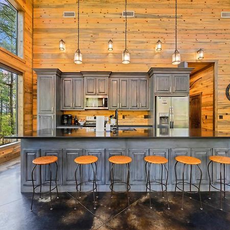 Luxury Cabin In The Woods With Hot Tub And Yard Games! Брокен-Боу Экстерьер фото