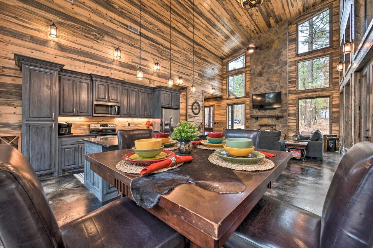Luxury Cabin In The Woods With Hot Tub And Yard Games! Брокен-Боу Экстерьер фото