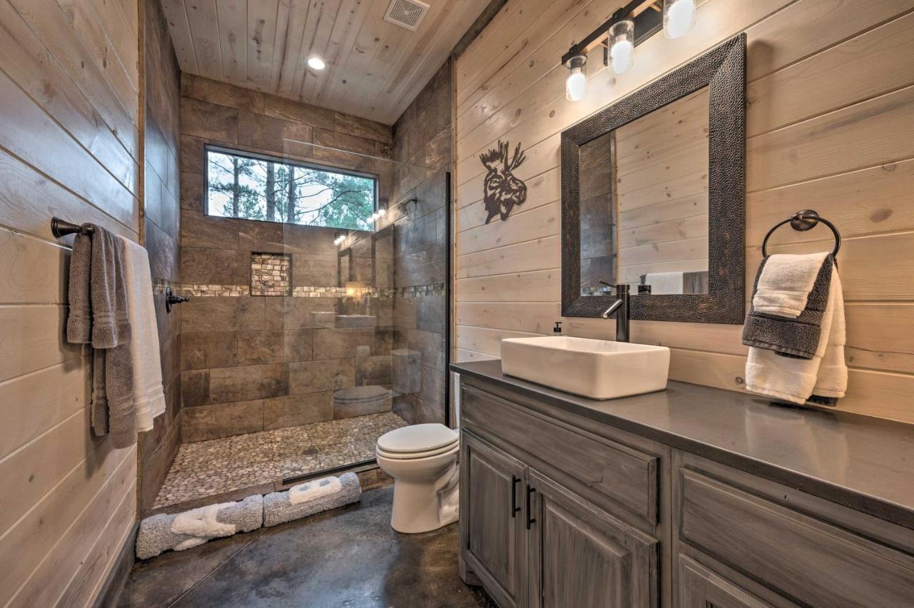 Luxury Cabin In The Woods With Hot Tub And Yard Games! Брокен-Боу Экстерьер фото