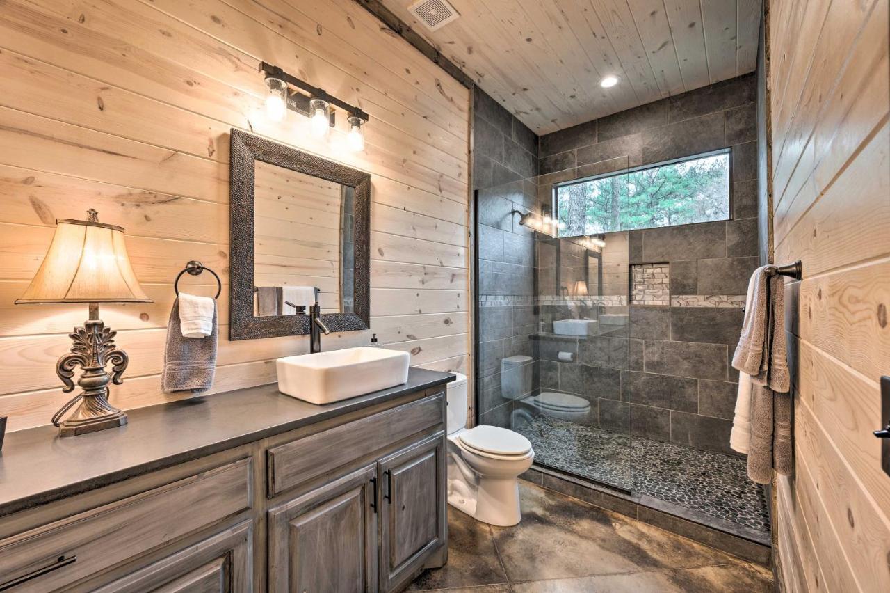 Luxury Cabin In The Woods With Hot Tub And Yard Games! Брокен-Боу Экстерьер фото
