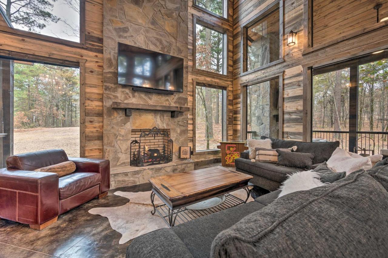 Luxury Cabin In The Woods With Hot Tub And Yard Games! Брокен-Боу Экстерьер фото