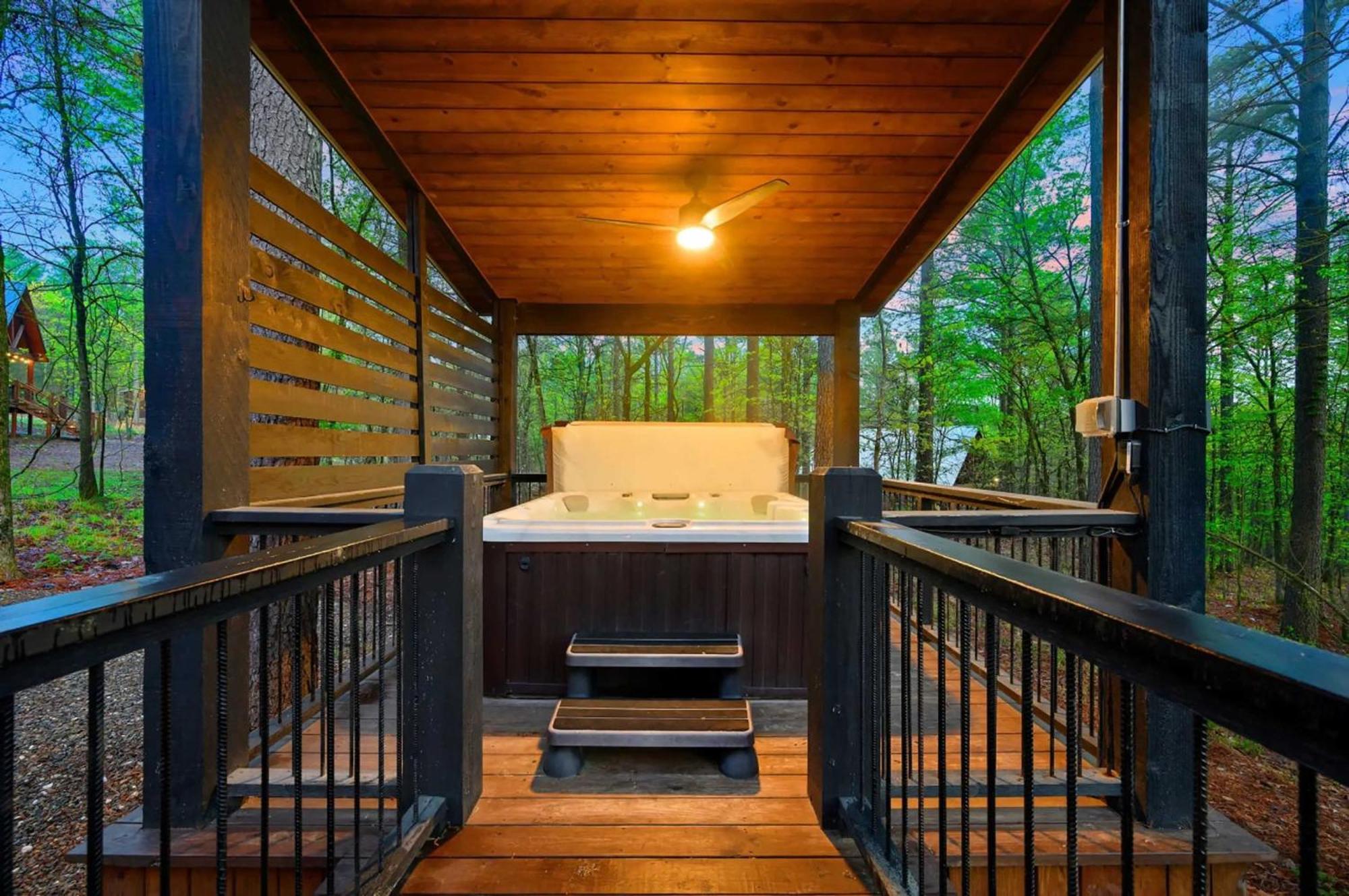 Luxury Cabin In The Woods With Hot Tub And Yard Games! Брокен-Боу Экстерьер фото